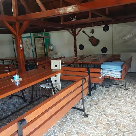 Casa Ellamy 3*