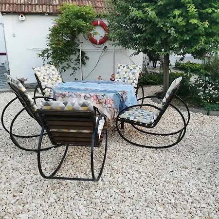 Casa Ellamy 3*
