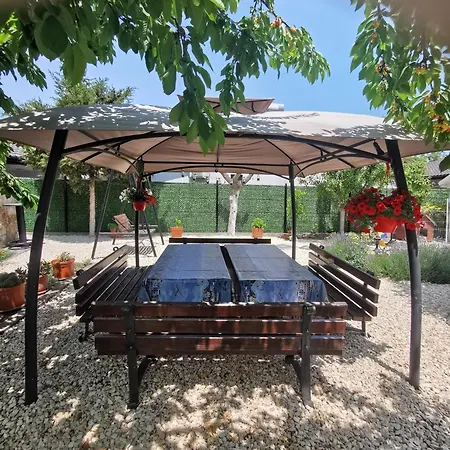 Casa Ellamy Guest house *