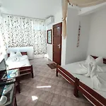 Pensión Casa Ellamy 3*