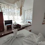 Casa Ellamy 3* Două Mai
