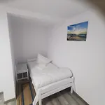 Casa Ellamy Pensión Două Mai