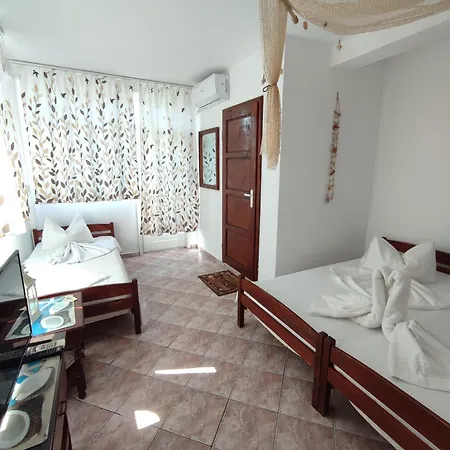 Гостевой дом Casa Ellamy 3*