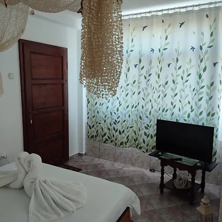 Casa Ellamy Доуэ-Май