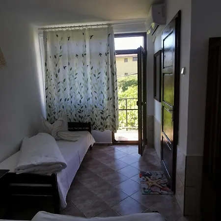 Casa Ellamy 3* Доуэ-Май