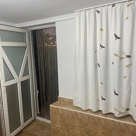 Casa Ellamy Гостевой дом Доуэ-Май